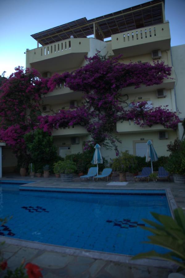 Sunrise Hotel & Apartments Rodhákinon Luaran gambar