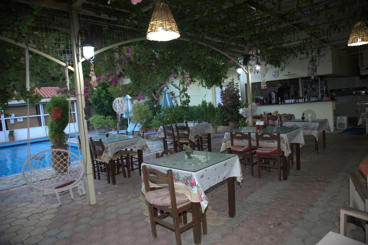 Sunrise Hotel & Apartments Rodhákinon Luaran gambar
